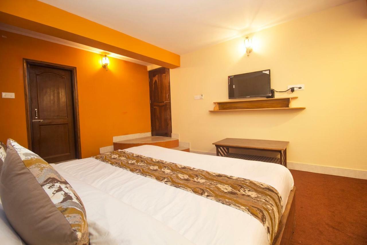 Oyo 12370 Royal Sarava Hotel Darjeeling  Eksteriør billede
